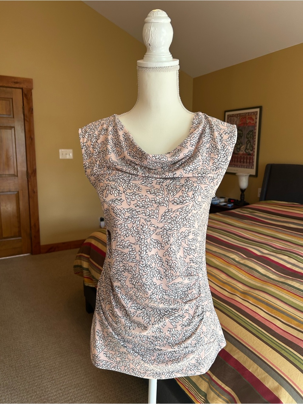Ann Taylor Blush Pink Sleeveless Top with Black Leaf Motif